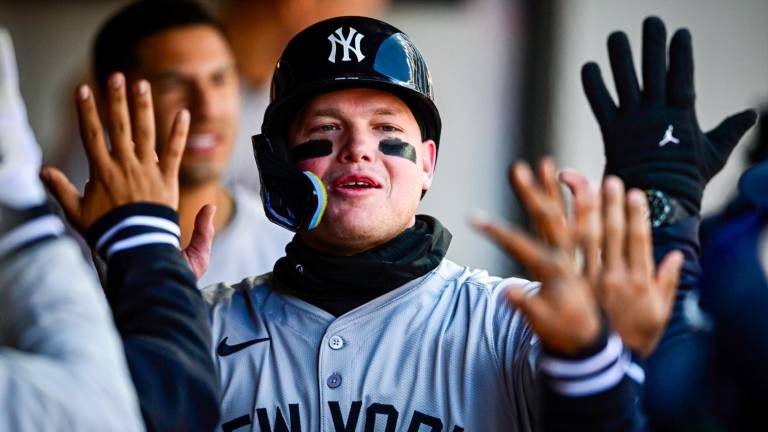 Alex Verdugo tuvo par de anotadas en el primer juego de la doble cartelera ante los Guardianes.