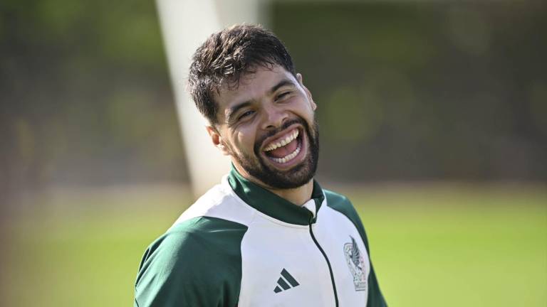 Néstor Araujo dice que la afición desea ver un Tri competitivo.
