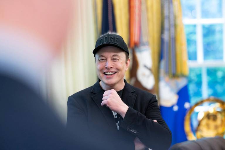 Trump amaga con cancelar subsidios y contratos gubernamentales de Musk