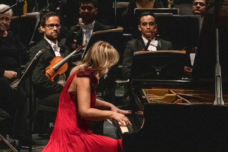 Aplauden a Olga Kern con sus variaciones sobre Paganini