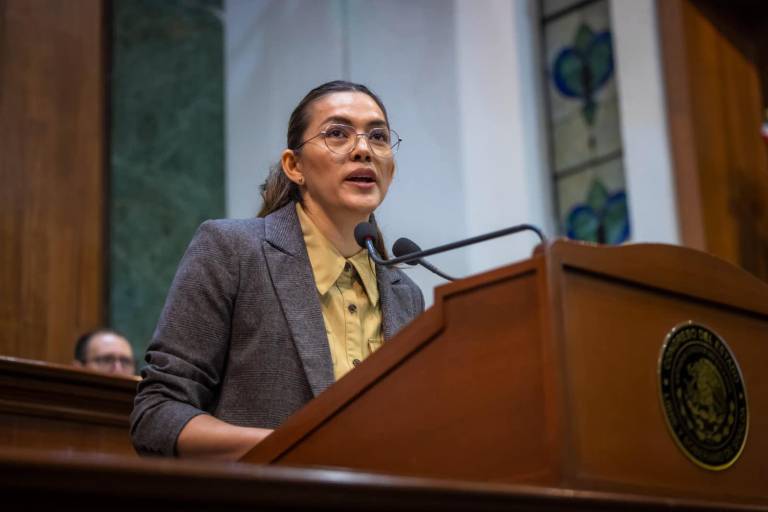Inmortaliza María del Rosario Espinoza su nombre en letras de oro
