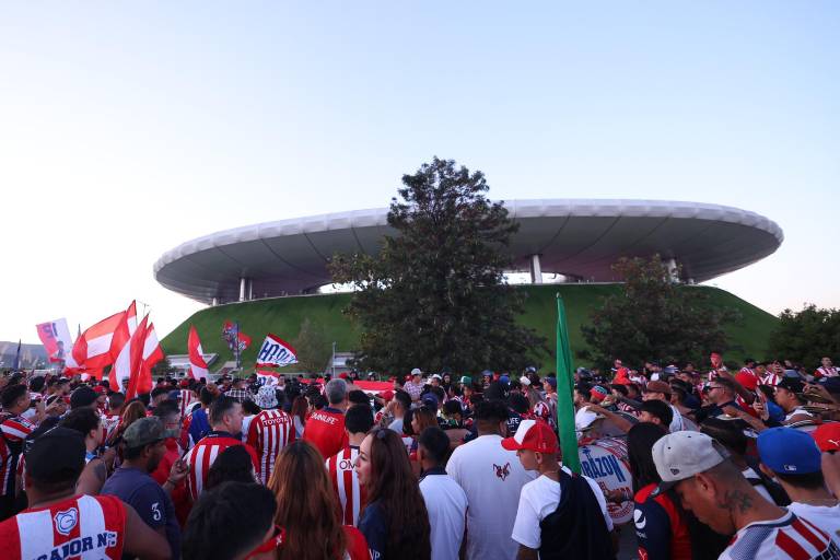 Chivas sufre nuevo golpe: Vetan un juego al Estadio Akron