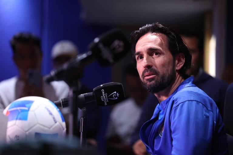 Sinaloense Gerardo Espinoza deja de ser entrenador del Guadalajara