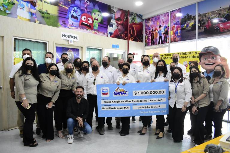 Recibe GANAC donativo en la lucha contra el cáncer infantil