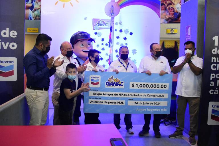 Recibe GANAC donativo en la lucha contra el cáncer infantil