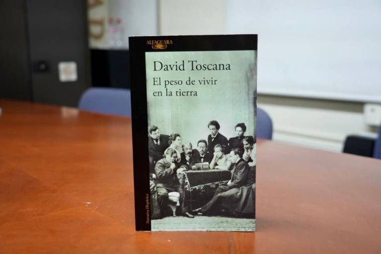 David Toscana presentará ‘El peso de vivir en la Tierra’