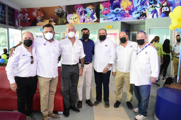 Recibe GANAC donativo en la lucha contra el cáncer infantil