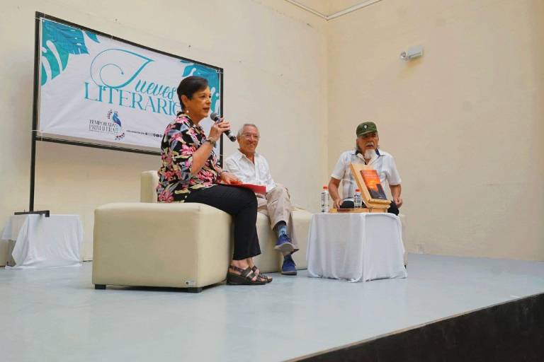 Aborda Salvador Jara la ciencia ficción en ‘Fractales’
