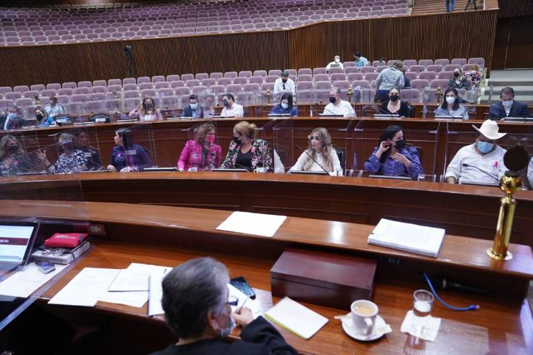 Reparten comisiones en el Congreso de Sinaloa; Morena presidirá 14 de las 27 que se tienen