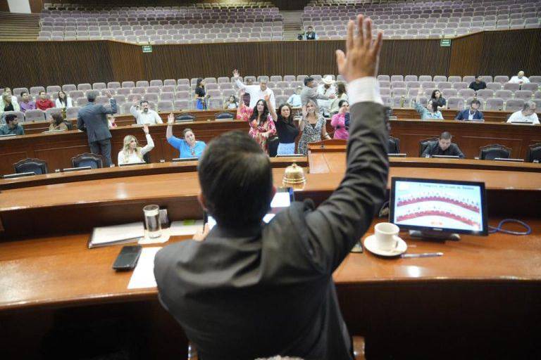 Con la oposición del PAS, Congreso ratifica a Marco Antonio Álvarez como Fiscal Anticorrupción