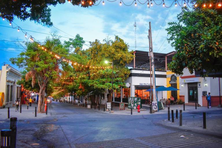 Buscan revivir el Paseo del Ángel en Culiacán con una feria cultural