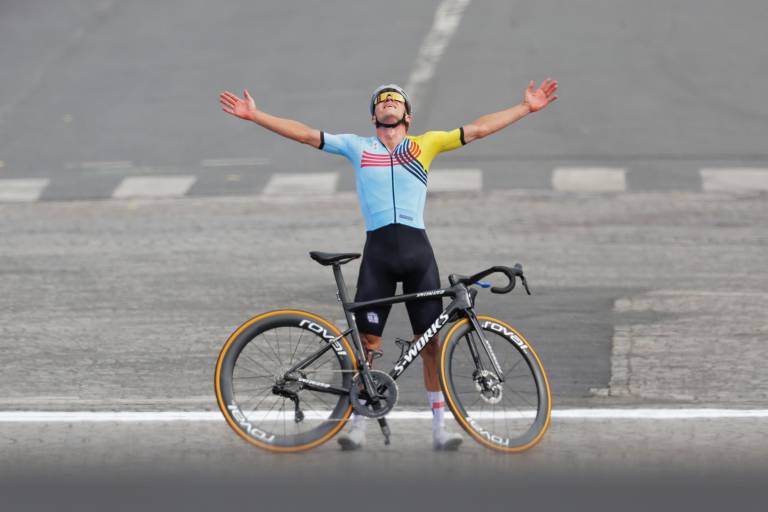 ¡Histórico! Remco Evenepoel, primer doble campeón olímpico de ciclismo en ruta