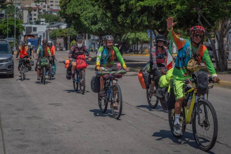 Ruta Chichimeca cumple 23 años y hace escala en Mazatlán rumbo a la frontera sur de México
