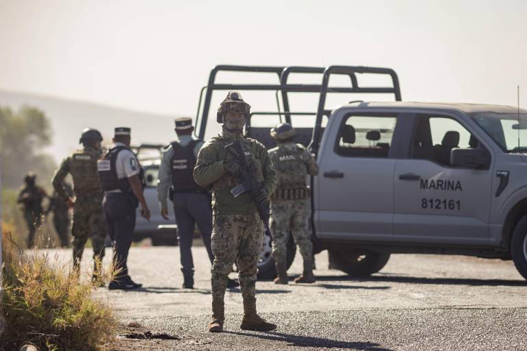 Presunto enfrentamiento entre marinos y civiles en Sanalona provoca movilización; autoridades aún no confirman el hecho