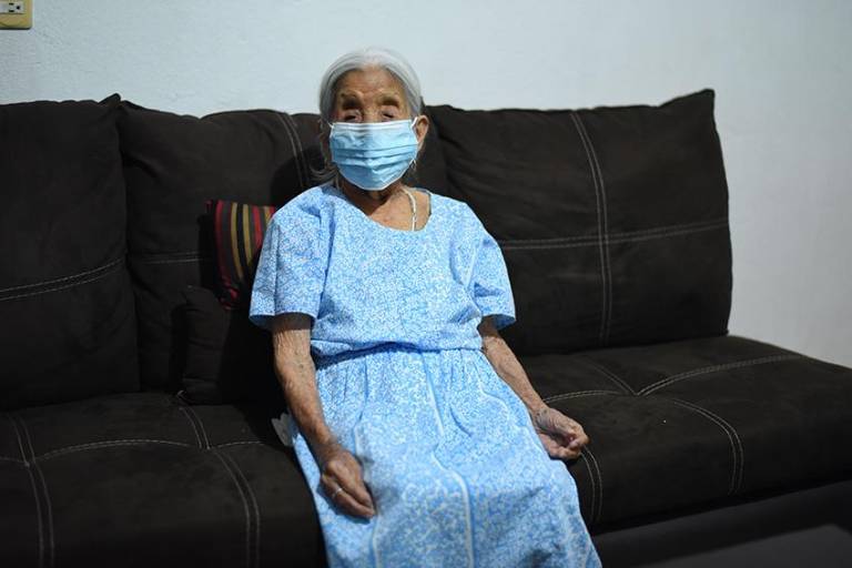 ‘Que el legado de mi abuela sea un puente y un doctor’