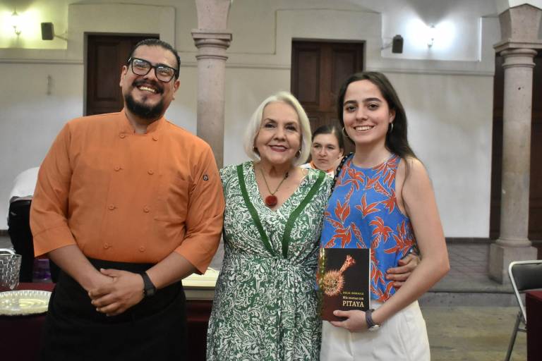 Degustan en el Masin el rico sabor de la Pitaya