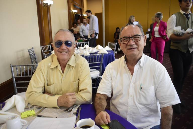 Comparte Manuel Clouthier la importancia de la asertividad en los negocios