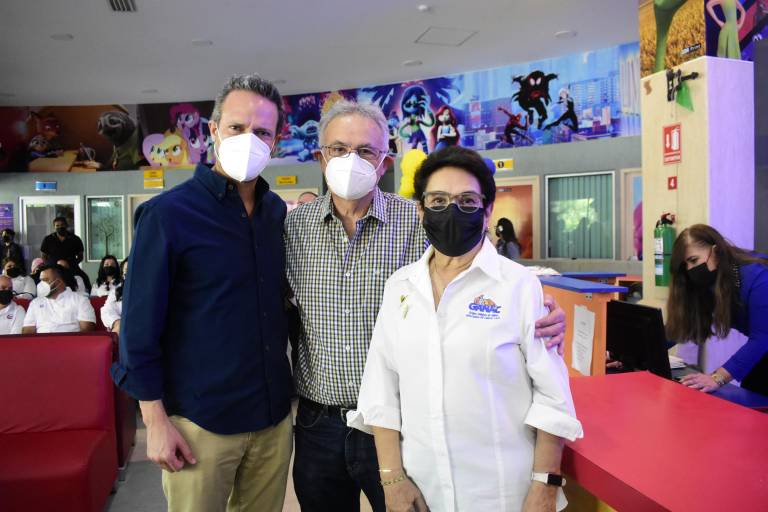 Recibe GANAC donativo en la lucha contra el cáncer infantil