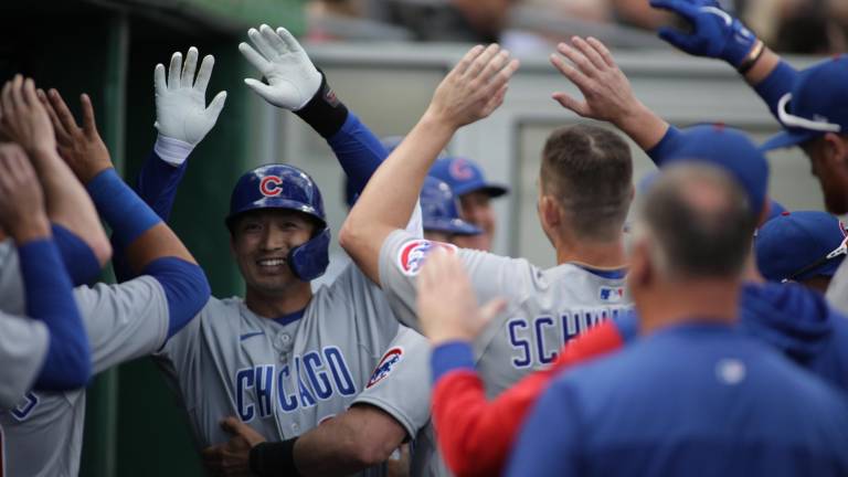 Seiya Suzuki le dio rumbo al triunfo de los Cachorros con par de cuadrangulares solitarios.
