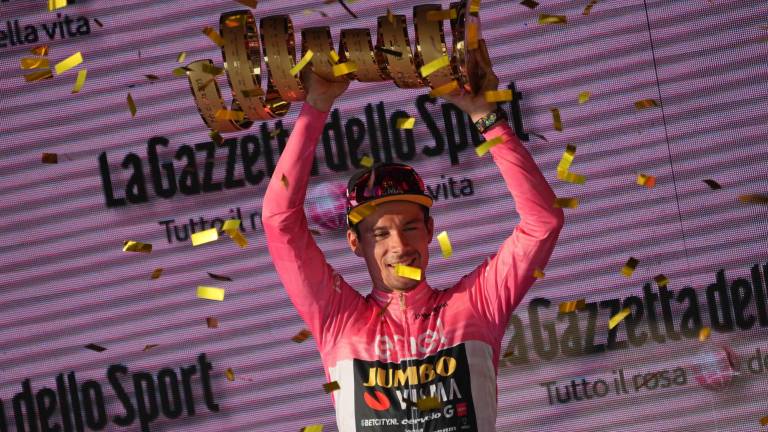 Primoz Roglic suma la Maglia Rosa a su palmarés.