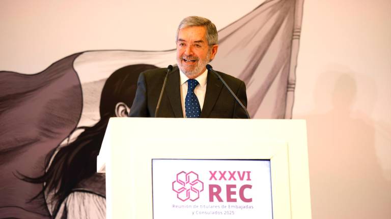 El Secretario Juan Ramón de la Fuente dijo que la política exterior de México debe ser, ante todo, reflejo de la voluntad del pueblo expresada en las urnas.
