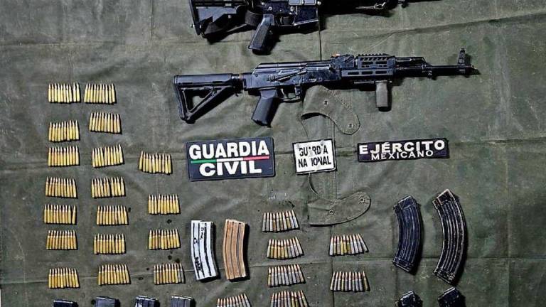 Armas decomisadas en México que son producidas y vendidas en Estados Unidos.
