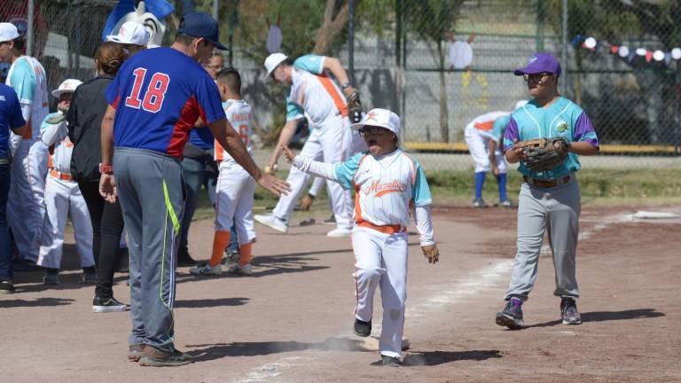 Súper Héroes de Mazatlán visita a Maiceros de Zapopan.