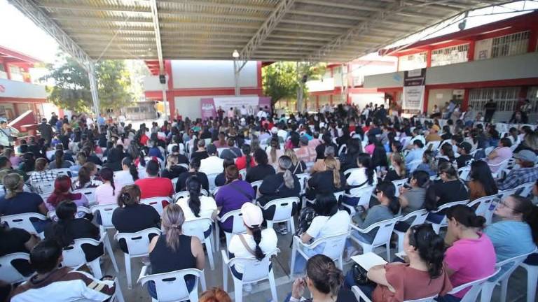 Entrega de Becas del Bienestar del Gobierno de México.