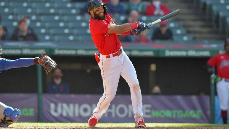 Amed Rosario conectó uno de los jonrones para los Guardianes de Cleveland.