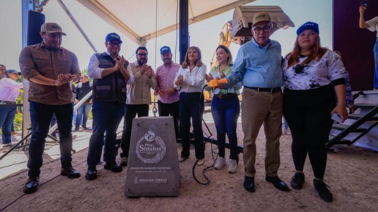La colocación de la primera piedra de la obra que se extenderá por 5.34 kilómetros.