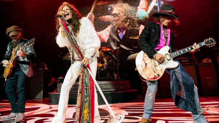 Steven Tyler es acusado de abuso sexual por una relación que tuvo en los años 70.