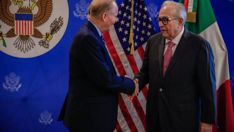 El Gobernador de Sinaloa Rubén Rocha Moya participó en la ceremonia de la Independencia de Estados Unidos en el Consulado en Hermosillo.