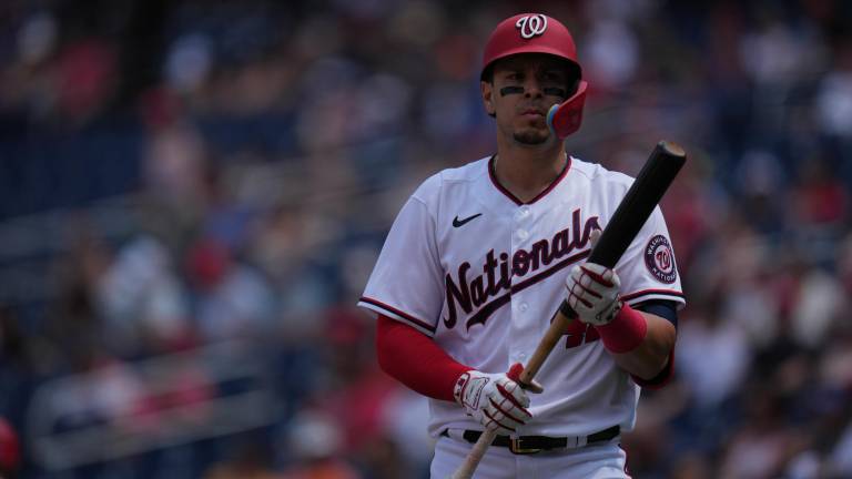 Joey Meneses tiene ocho juegos seguidos con al menos un imparable para los Nacionales.