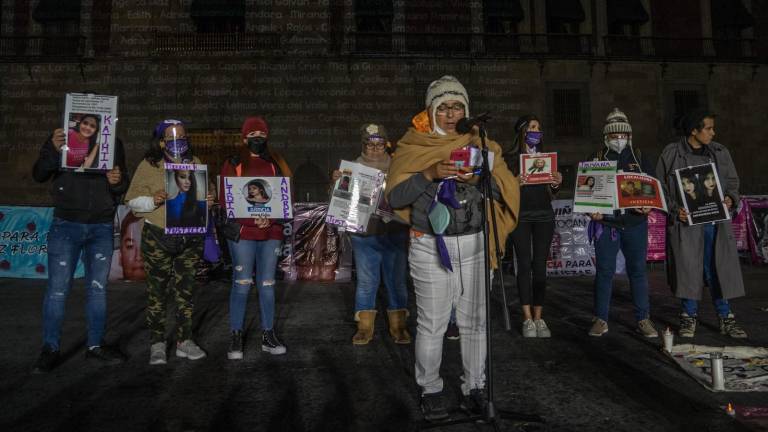 La protesta se realizó a las afueras de Palacio Nacional.