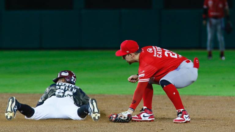 Tomateros y Venados ofrecieron un cerrado duelo de pitcheo en la capital sinaloense.