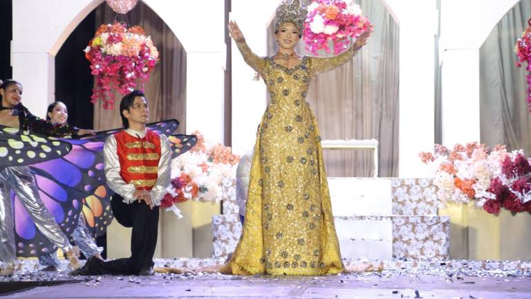Danna Camila I es la nueva Reina de los Juegos Florales.