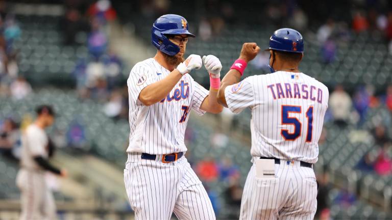 Patrick Mazeika entró como emergente y con pasaporte, remolcó una carrera para los Mets.