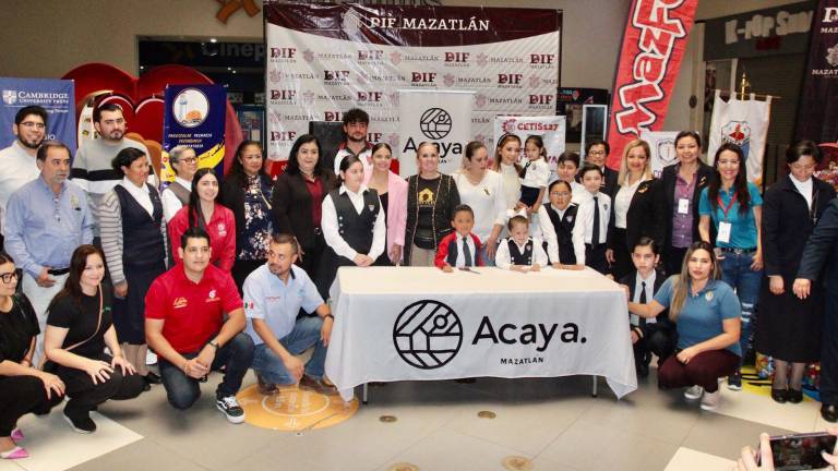Venados de Mazatlán estuvo presente en el cierre de campaña.