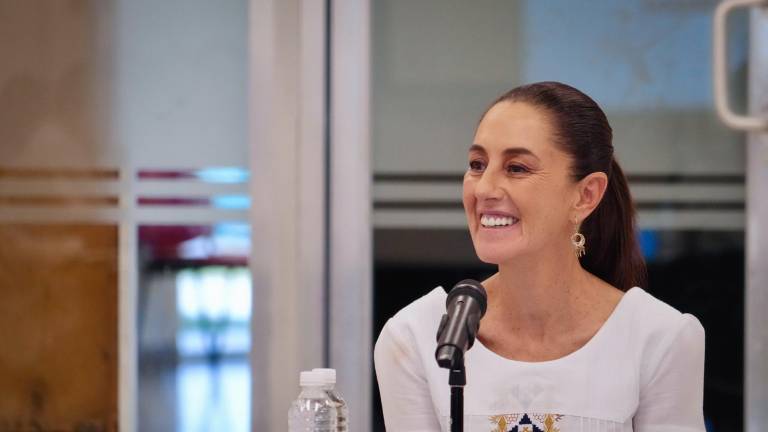 Claudia Sheinbaum menciona al Tren Maya en once ocasiones dentro de su primer informe de gobierno, destacando su uso turístico como empresa del gobierno y la Secretaría de Defensa Nacional.