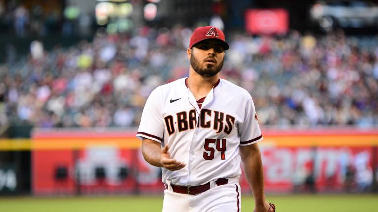 Humberto Castellanos se apuntó su primera victoria de la temporada con los Diamondbacks.