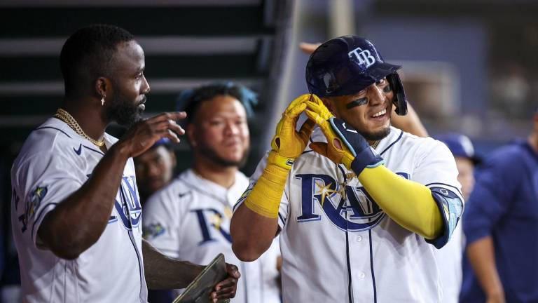 Randy Arozarena e Isaac Paredes aportan con bambinazos.