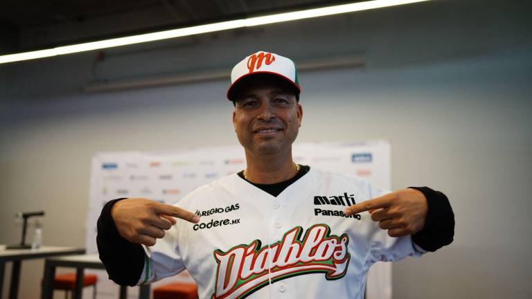 Juan Gabriel Castro se viste de pingo.