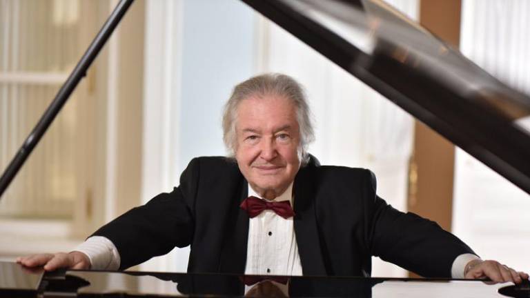 El pianista Mikhail Voskresensky será invitado de la OSSLA este jueves 16 y el domingo 19 de este mes.