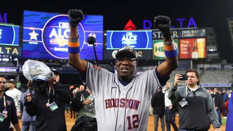 Dusty Baker buscará, nuevamente, el trofeo de la Serie Mundial de las mayores.