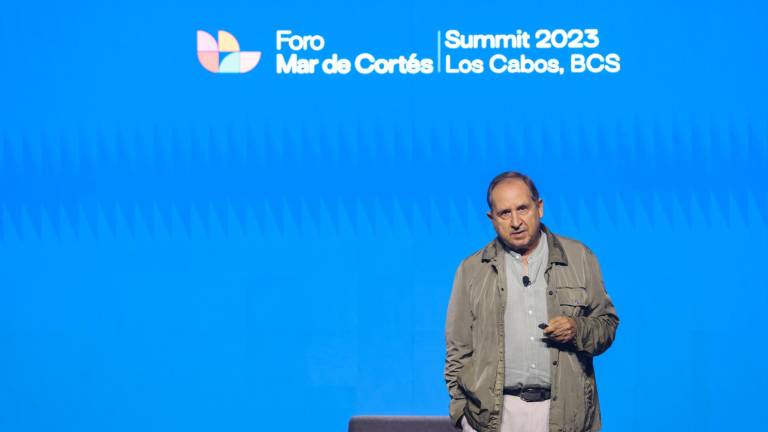 Salvador Alva plantea impulsar en la región del Mar de Cortes una sociead más incluyente y sustentable.