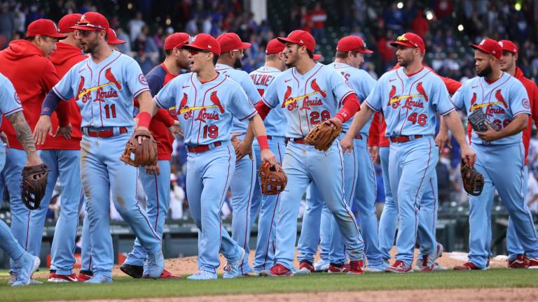 Los Cardenales de San Luis llegaron a 15 triunfos consecutivos para implantar una marca de franquicia.