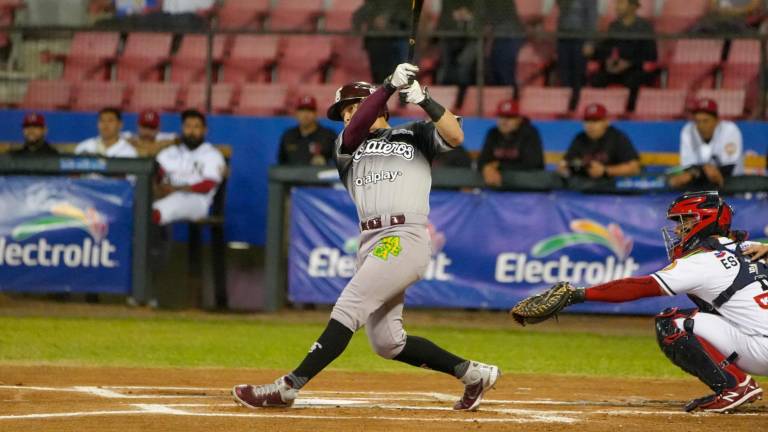 El bateo de Tomateros de Culiacán se quedó corto.