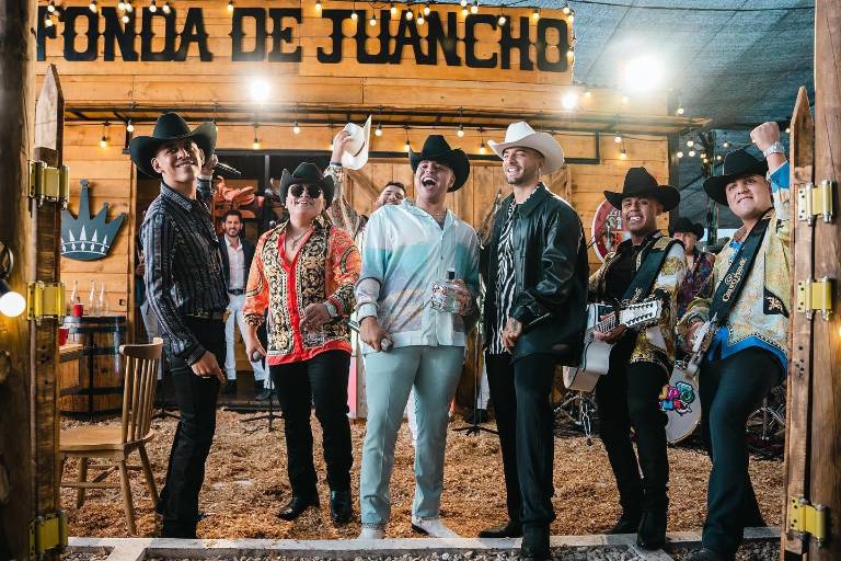 Lidera Bad Bunny nominaciones a los Latin Grammy 2022