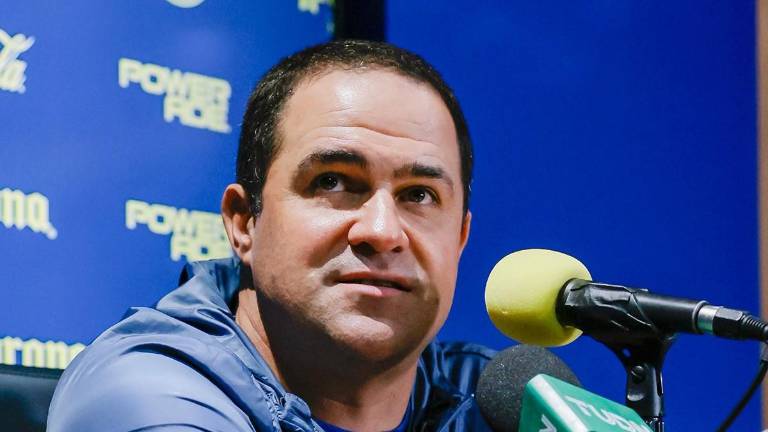 André Jardine es sancionado.