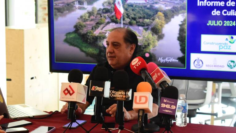 Javier Llausás Magaña, director de la organización Construyendo Espacios para la Paz.
